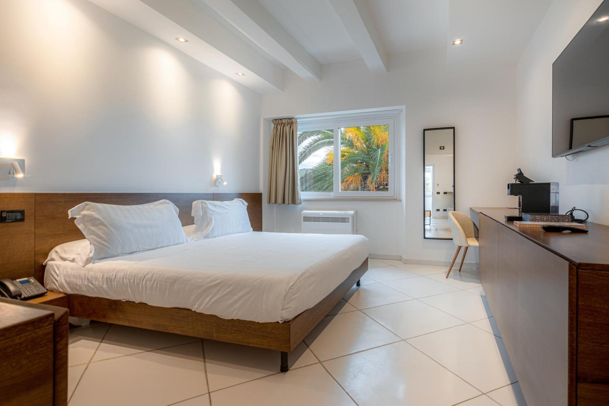 Casabianca Resort Fondi Habitación foto